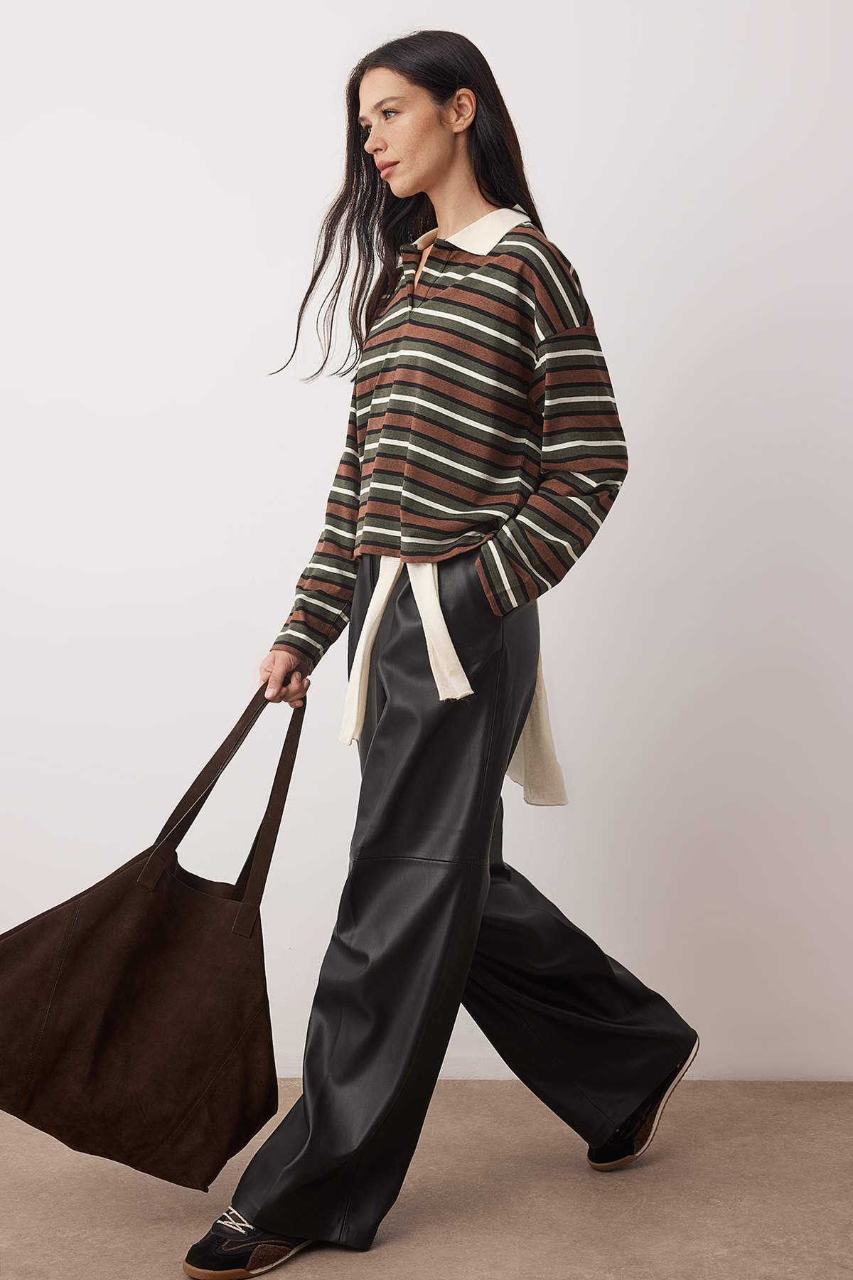 Trendyolmilla  Haki Çizgili Polo Yaka Oversize/Geniş Kalıp Örme T-Shirt TWOAW26TS00020