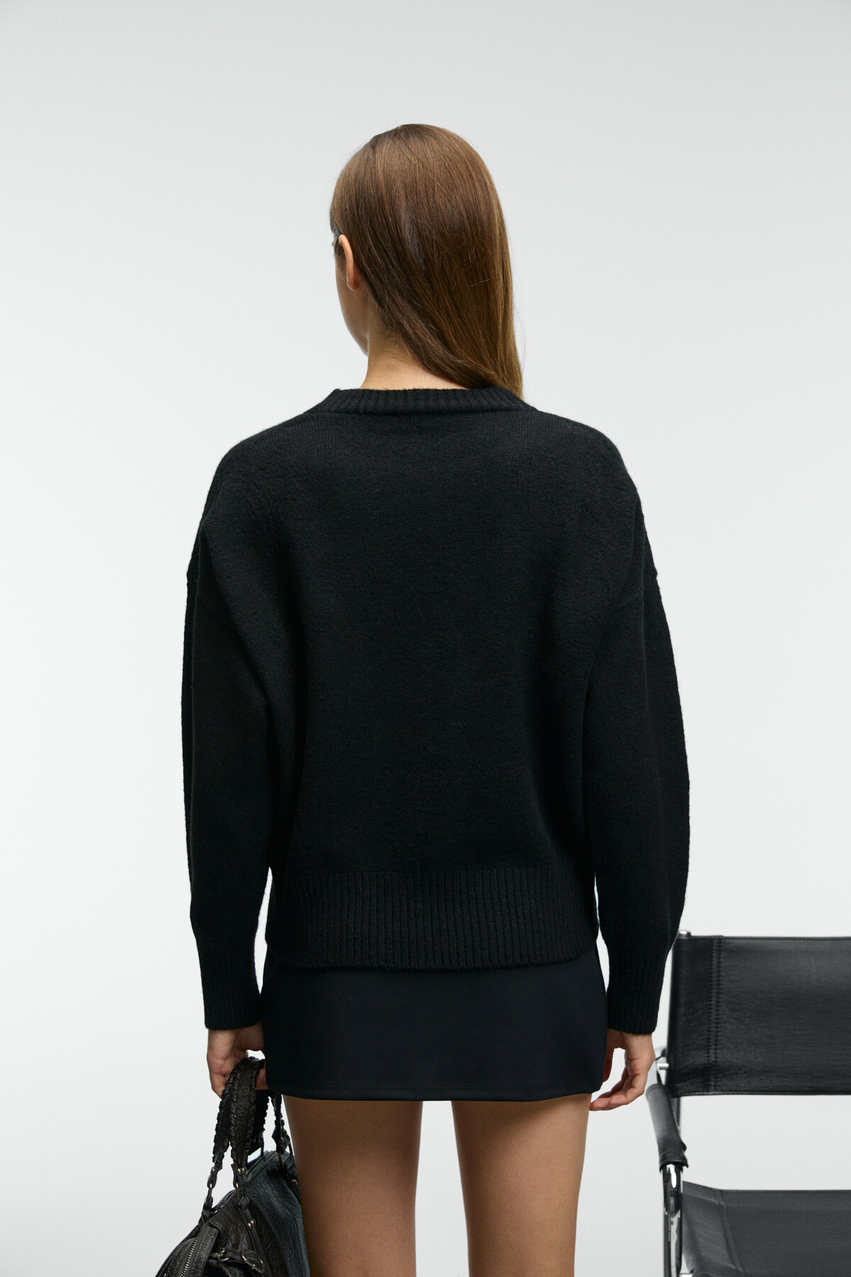 GRIMELANGE  NANNA Kadın Oversize Fit Yumuşacık Kaşmir Tuşesinde Bisiklet yaka Kalın Triko Siyah Kazak - Görsel 7