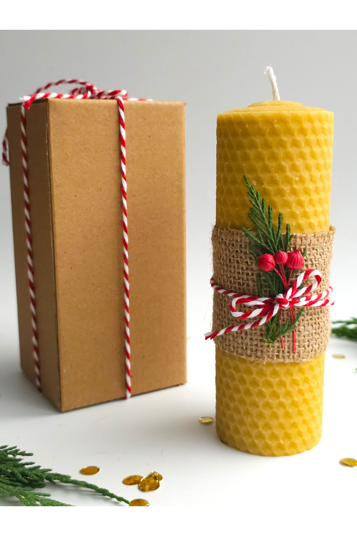 Petekoğlu Dekoratif Doğal Petek Balmumu Mum 14cm X 4.5cm Sarma Tek Blok Mum Kutulu Süslü Beeswax Candle