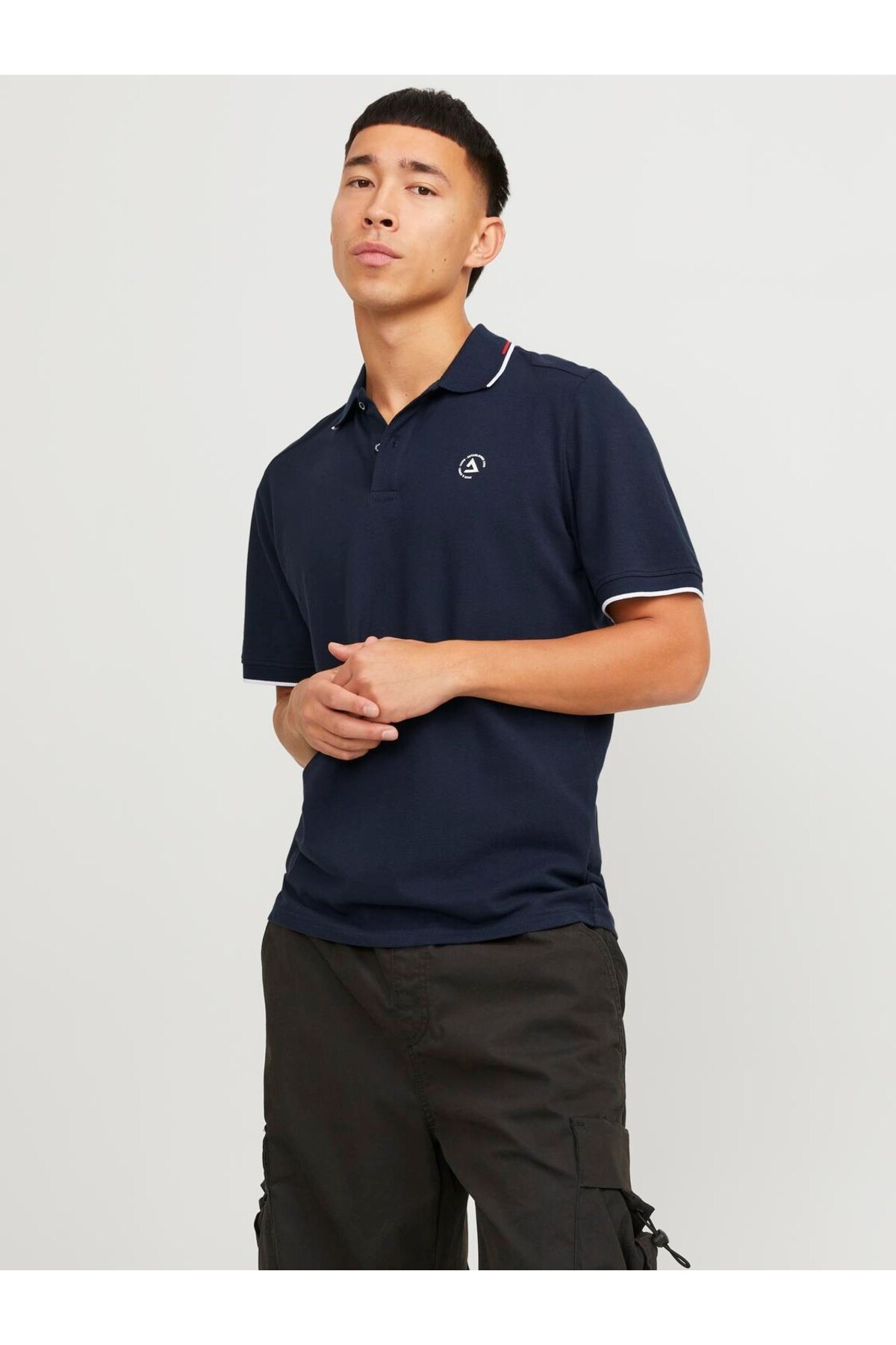 تی شرت مردانه جک اند جونز یقه پولو سرمه‌ای کد ۱۲۲۵۲۳۹۵ جک اند جونز پولوشرت Jack & Jones