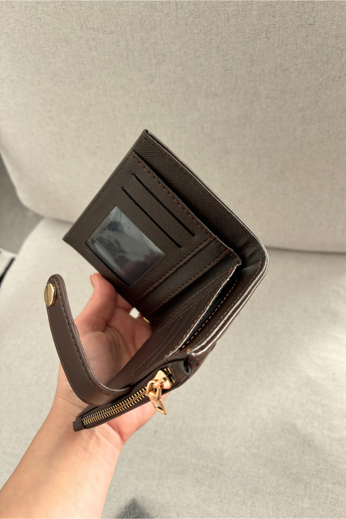 Yuka Atelier  Ruby Orta Boy Kapitone Detaylı Suni Deri Cüzdan - Görsel 3