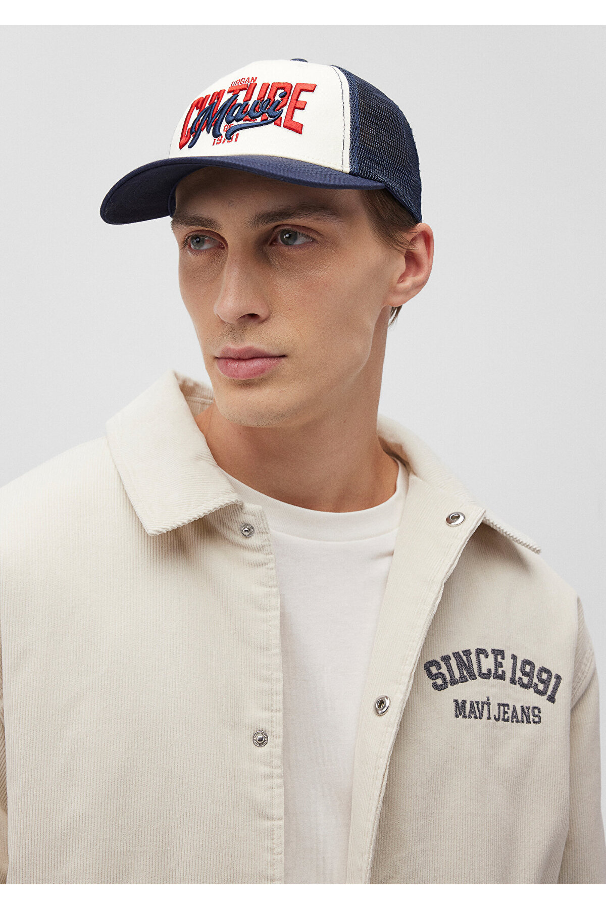 کلاه سفید طرح لوگو دار 0911272-70069 Mavi