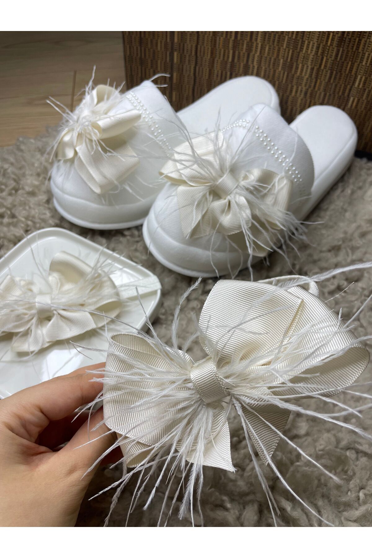 Rengarenk Minikler Anne Bebek Tüylü Fiyonk Lohusa Taç Terlik Seti – Taç – Taç fotoğrafı 5 (önizleme)