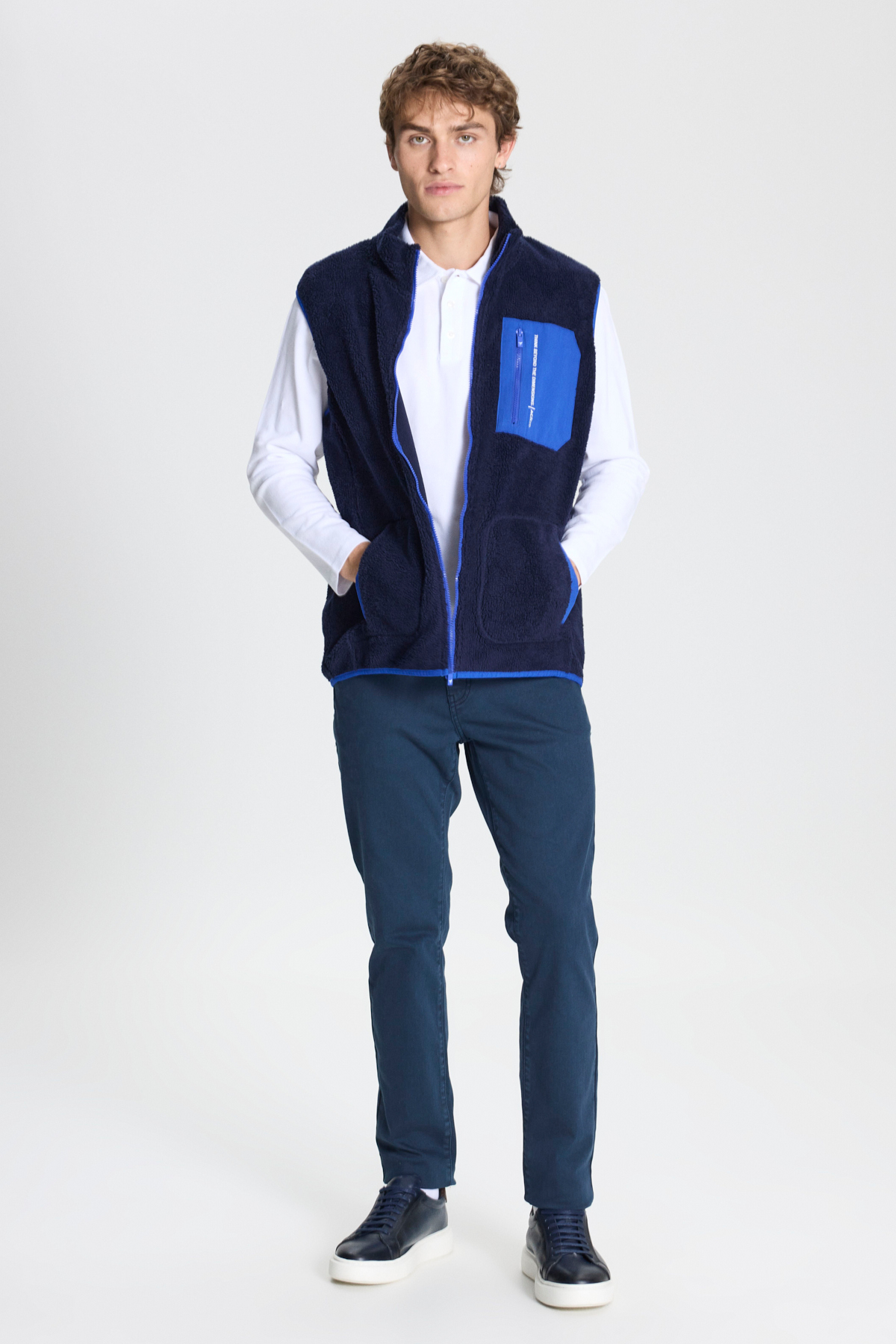 AC&Co / Altınyıldız Classics Lacivert Standart Fit Normal Kesim Dik Yaka Sherpa Polar Yelek görsel 4
