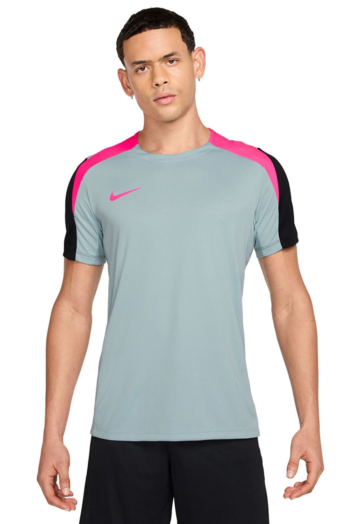 تیشرتمردانهNikeفیروزه
