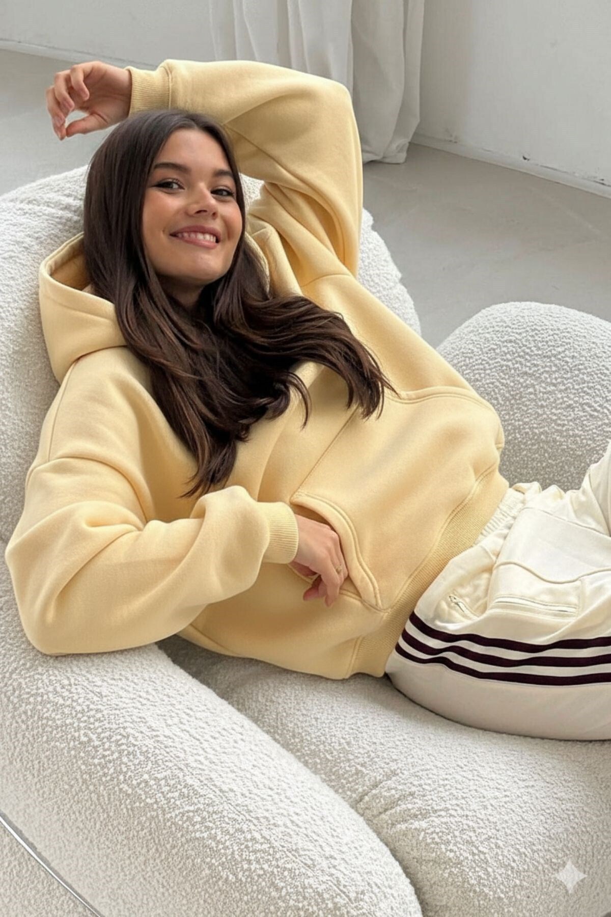 The Champ Clothing Жіночий оверсайз-светр з капюшоном CHMP SUDIOS жовтий – з капюшоном, 3 нитки, кишені-кенгуру