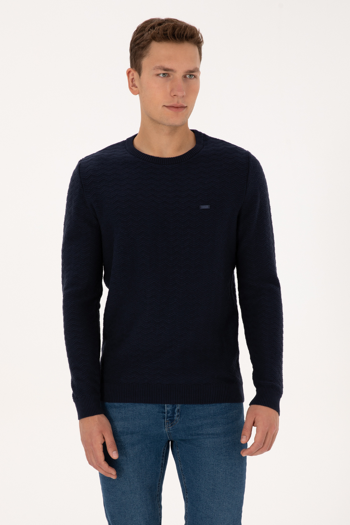 یو اس پولو پلیور مردانه طرح‌دار یقه گرد اسلیم فیت سرمه‌ای کد ۵۰۳۰۸۲۵۱-VR033