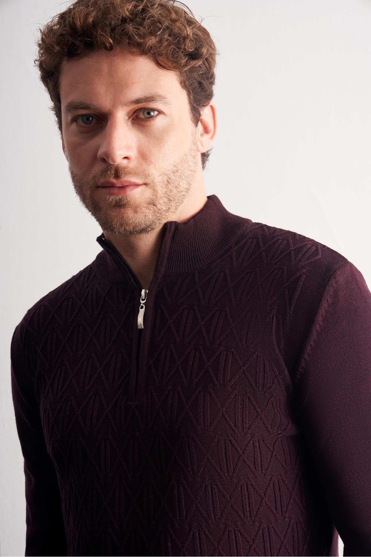 İmza  Mürdüm Dik Yaka Uzun Kol Cepsiz Slim Fit Casual Pamuklu Triko Kazak 1012255108 - Görsel 4