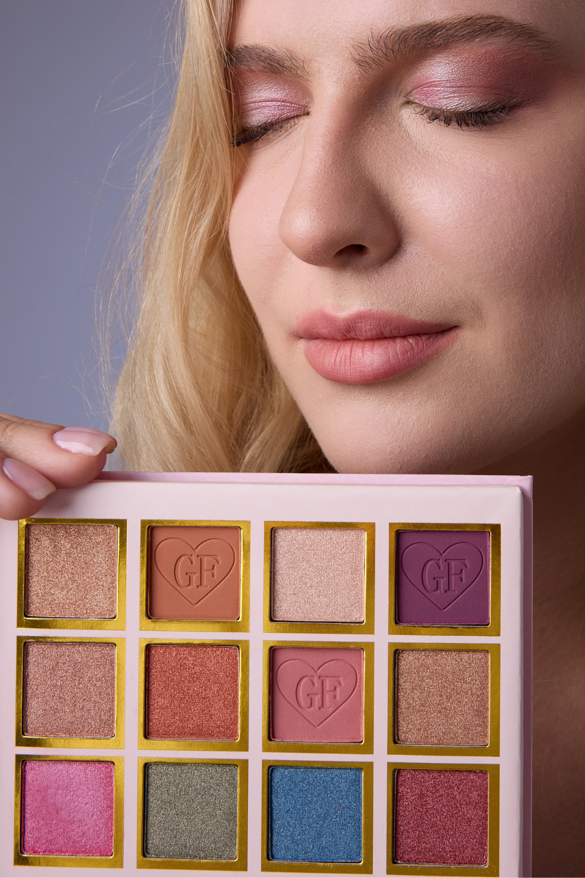 GulFlower Defter Makyaj Seti Göz Farı-Allık-Aydınlatıcı-Kapatıcı