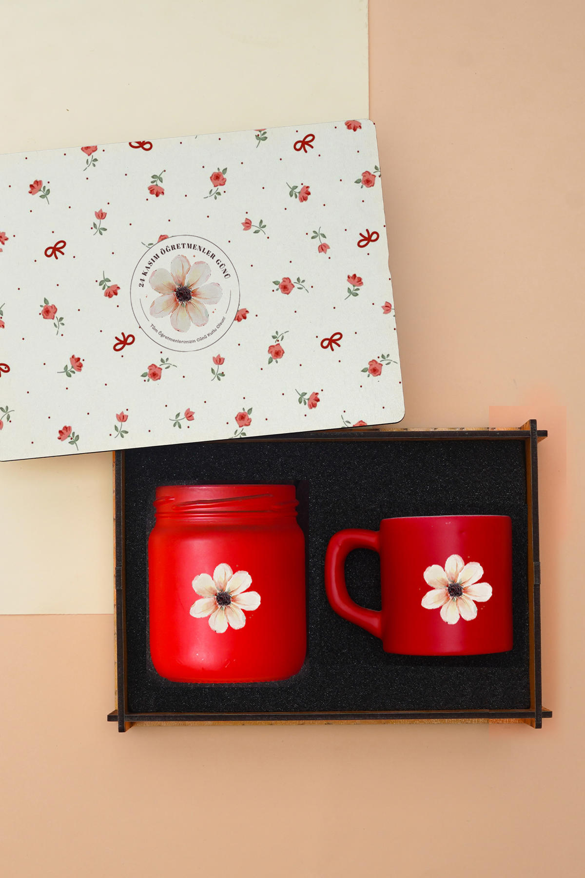 TrendHediye Öğretmenler Günü Ahşap Kutulu Hediye seti - Mum, Kahve Fincanı