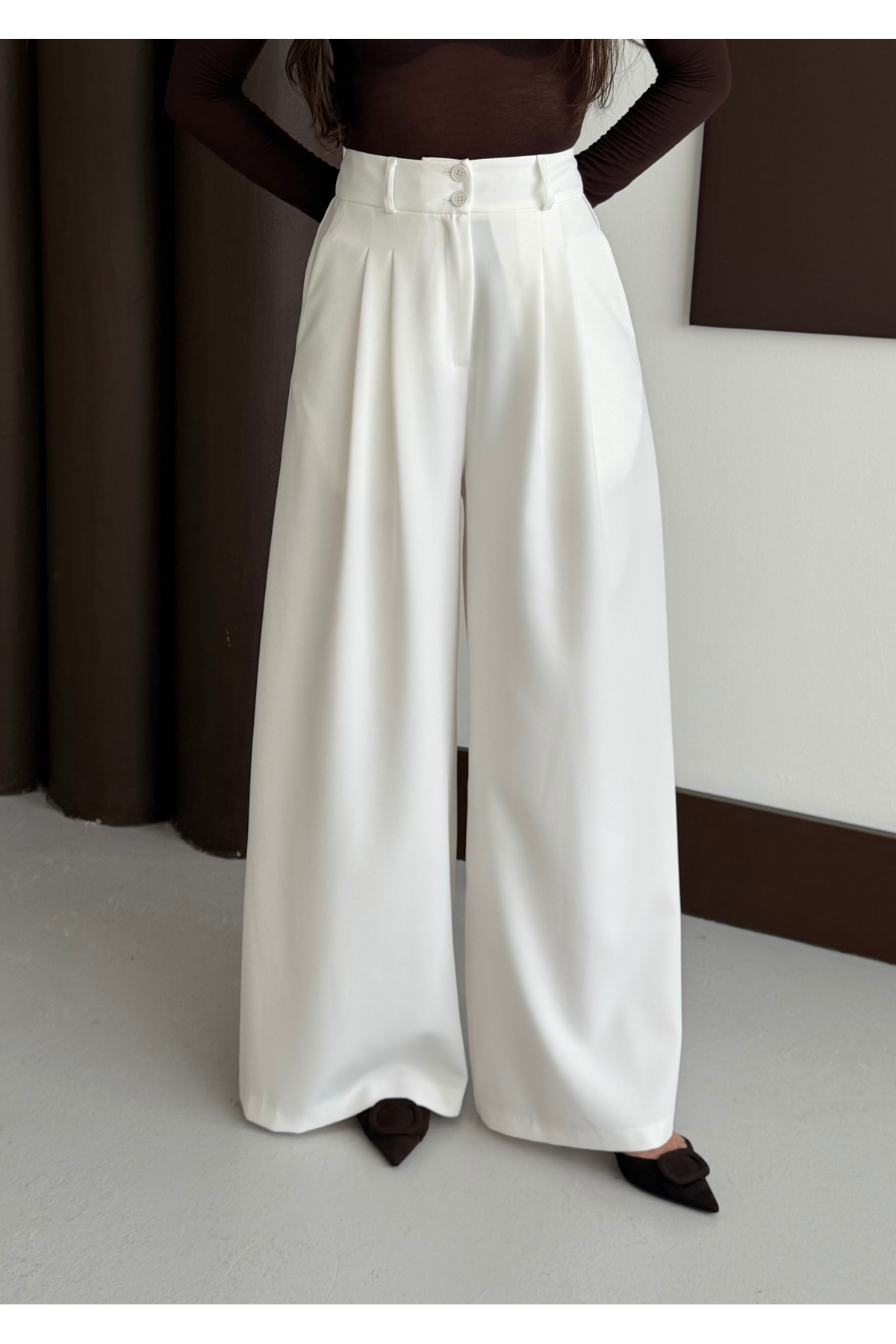 Nadrina  Bol Paça Çift Pileli Palazzo Pantolon - Görsel 7