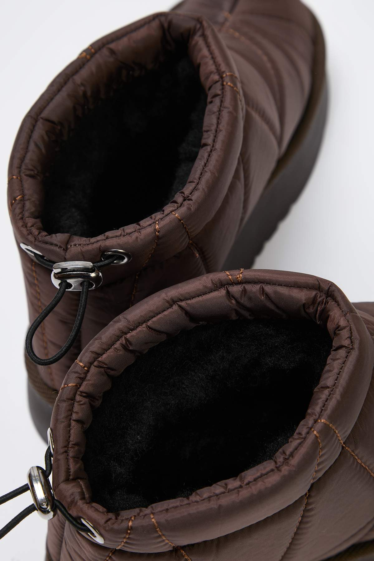 trendyol-shoes-womens-boots-booties