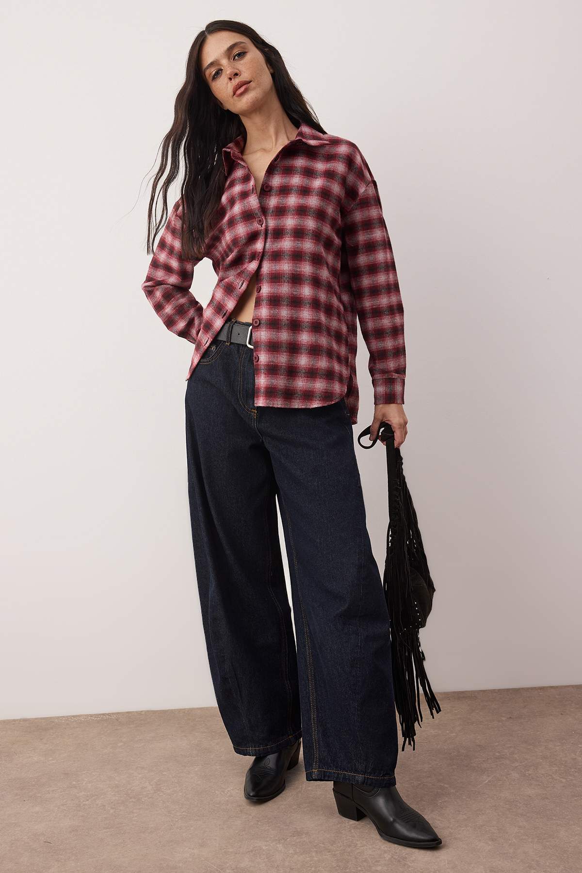 Trendyolmilla  Bordo-Çok Renkli Ekose Flanel Oversize/Geniş Kalıp Gömlek TWOAW26GO00135 - Görsel 2