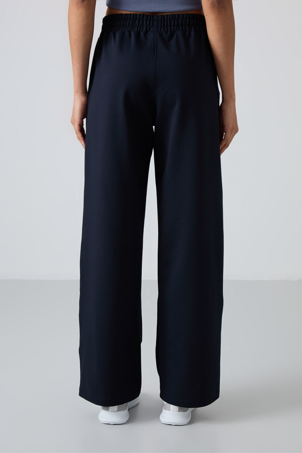 TOMMY LIFE  Lacivert Yüksek Bel Cepli Rahat Form Geniş Paça Kadın Eşofman Alt - 94567 - Görsel 6