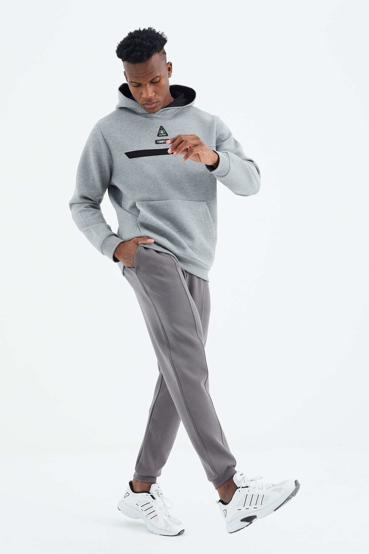TOMMY LIFE Koyu Gri Bağcıklı Ön Dikiş Detaylı Standart Kalıp Erkek Eşofman Alt - 84994