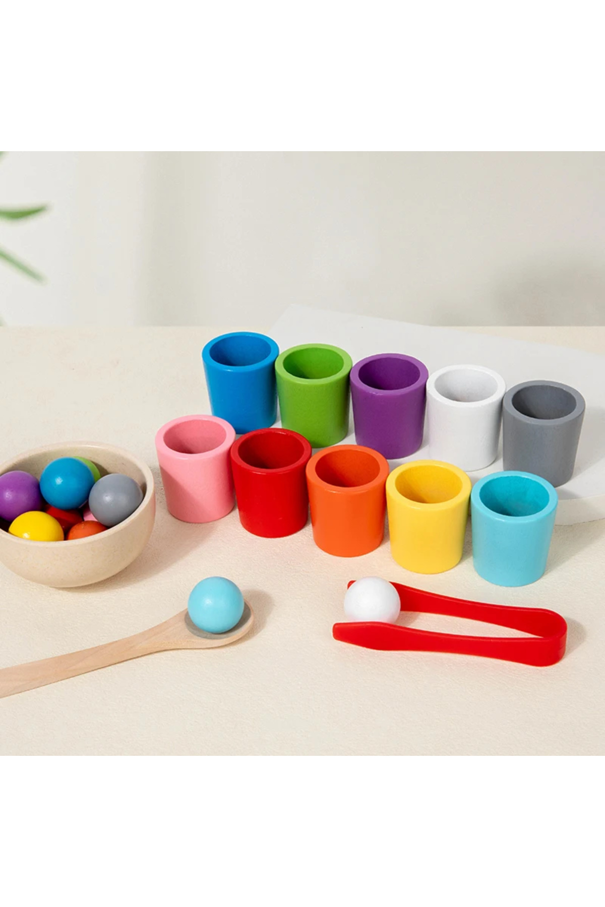 همان‌طور که نشان داده شده است، اسباب‌بازی چوبی مونته‌سوری: بازی تطبیق و مرتب‌سازی فنجان‌های رنگی برای آموزش شناخت، مناسب آموزش اوایل کودکی L