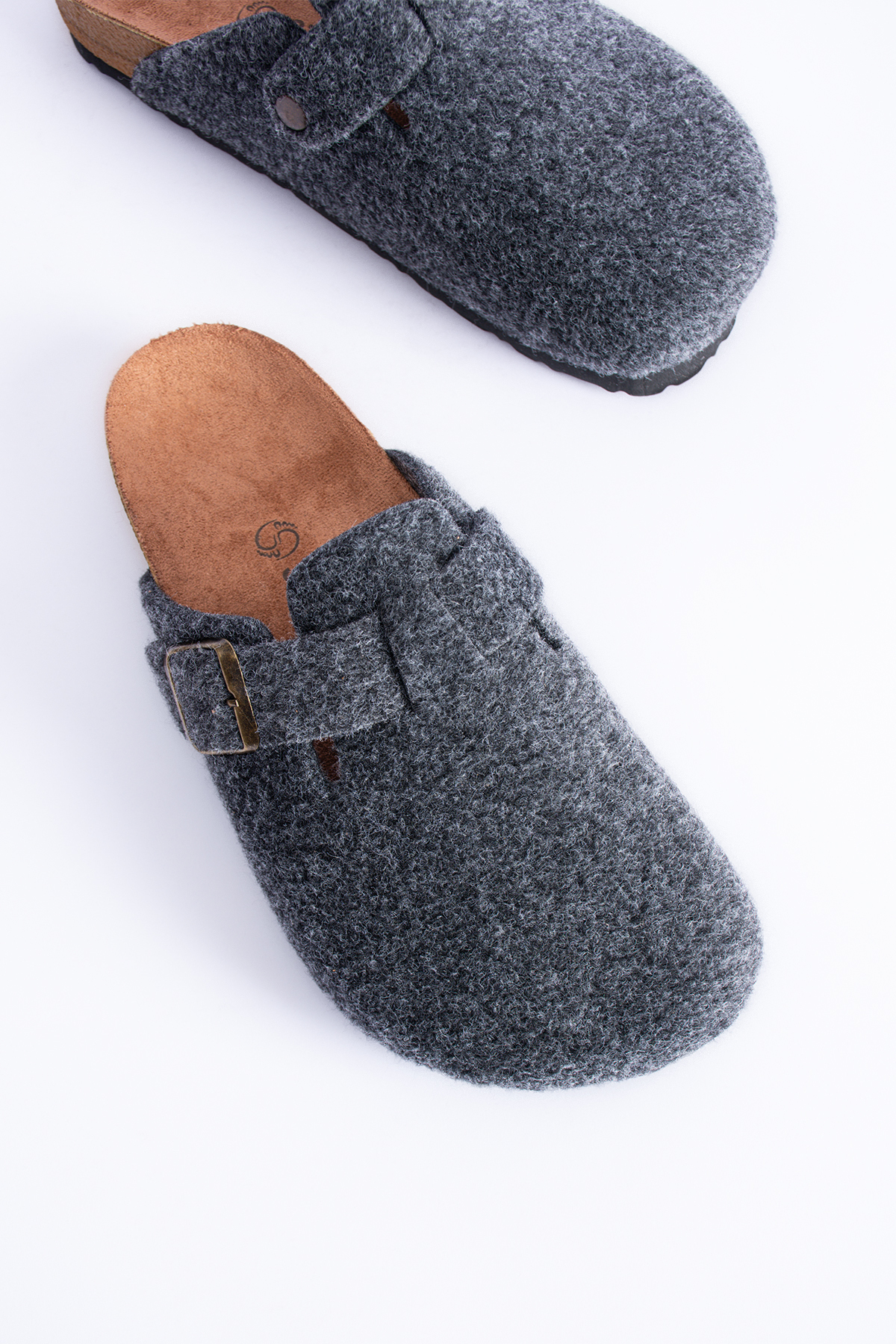 Polomia Comfort Kadın Unisex Mantar Taban Eva Konfor Moda Kışlık Önü Kapalı Keçe Model Sabo Günlük Rahat Ev Terlik görsel 3