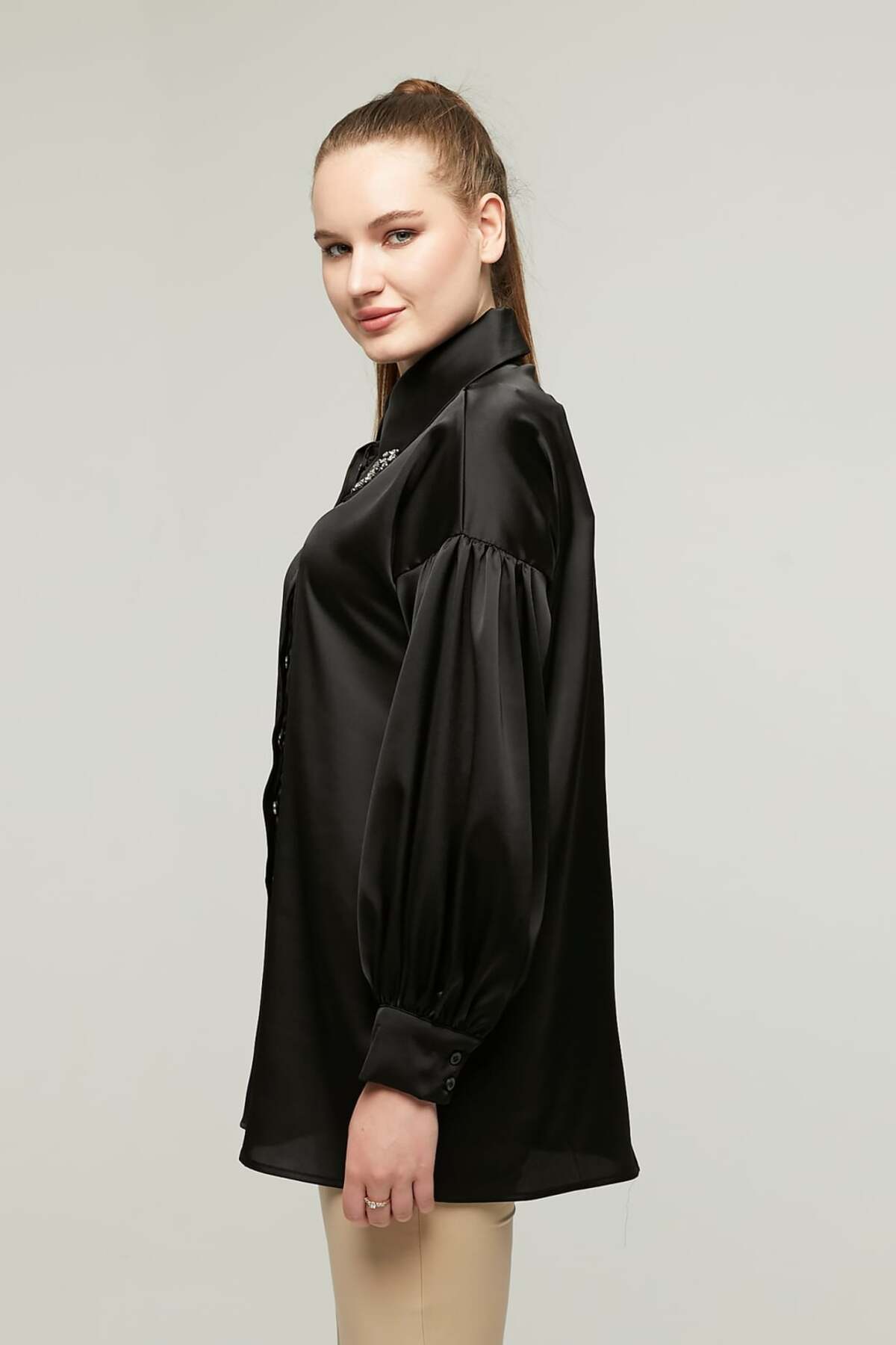 Milamia  Kadın Yakası Taşlı Saten Gömlek - Görsel 4