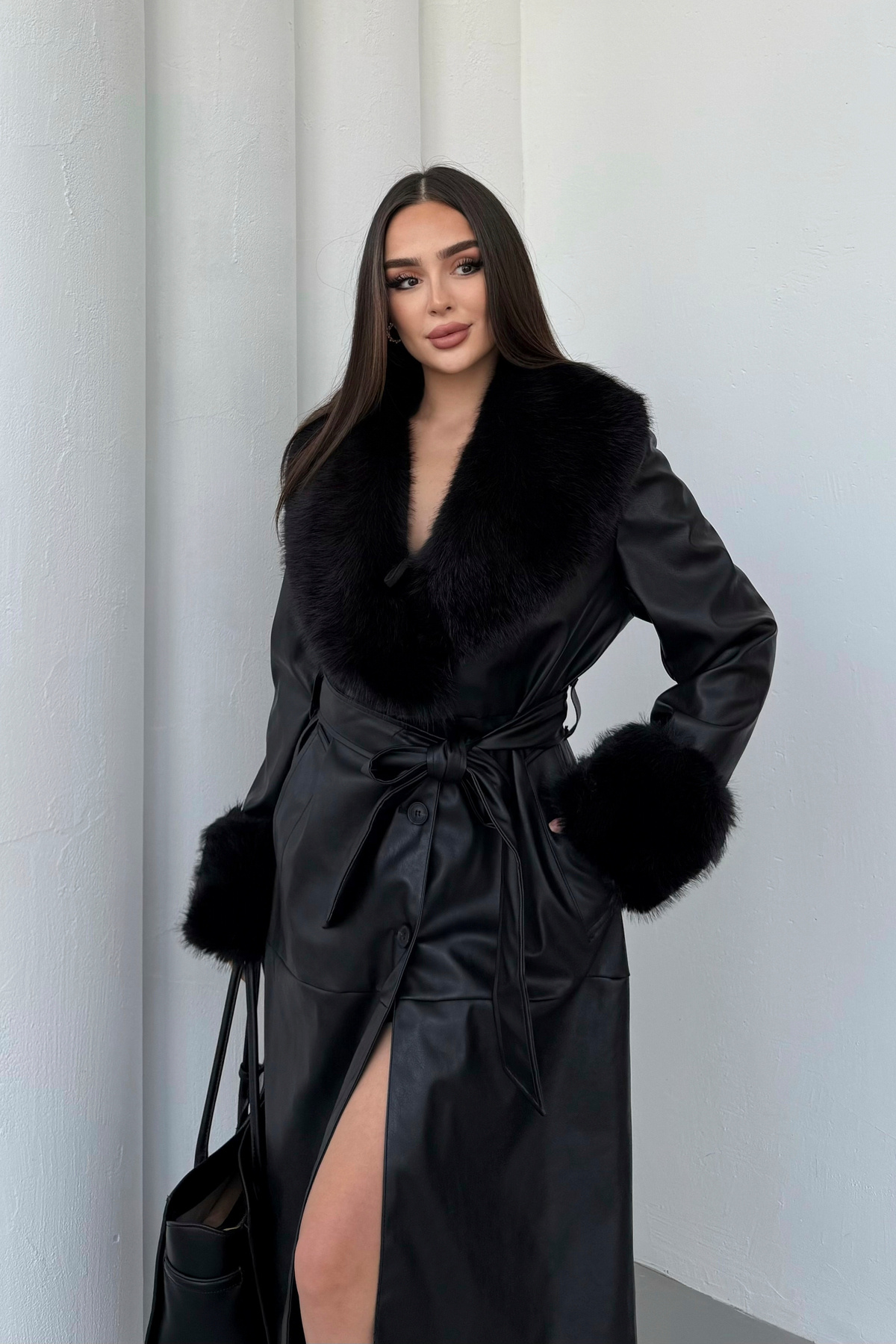 BLACKPERA  Premium Kürk Yaka Kürk Bilek Detay Cepli Astarlı Kemerli İthal Deri Trenç Kaban Mont - Görsel 2