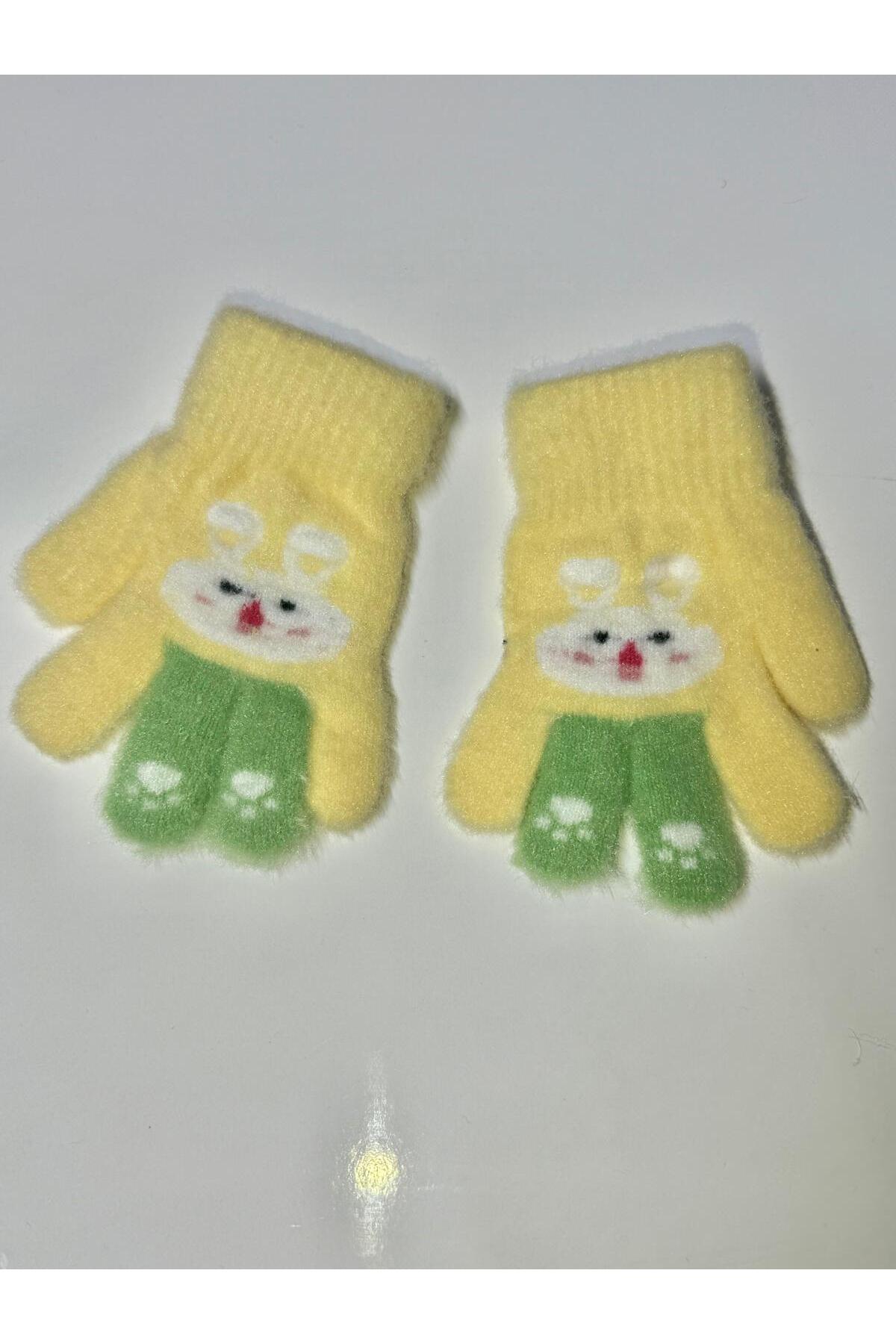 JHTshop kız çocuk Örme Jakarlı Sıcak Beş Parmak Eldiven Sevimli kucaklama Ayı nakışlı 4-8 yaş fotoğrafı 3 (önizleme)
