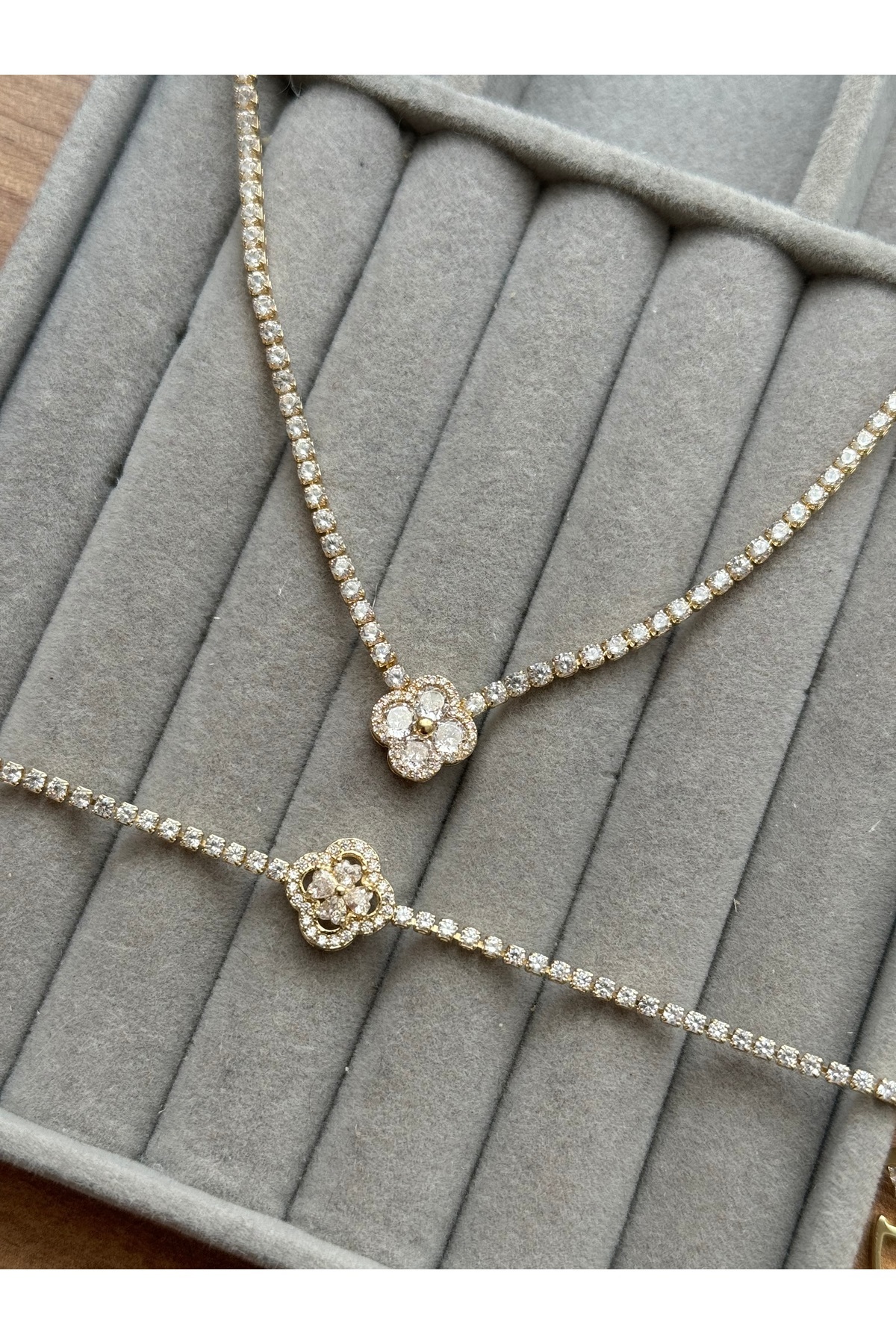 Beloria Yonca Kolye&Bileklik Çelik Set