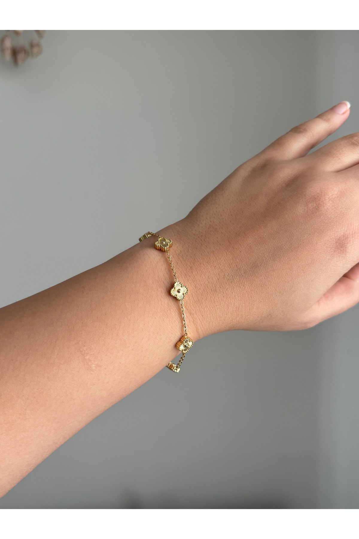 Beloria Mini Yonca Gold Çelik Bileklik