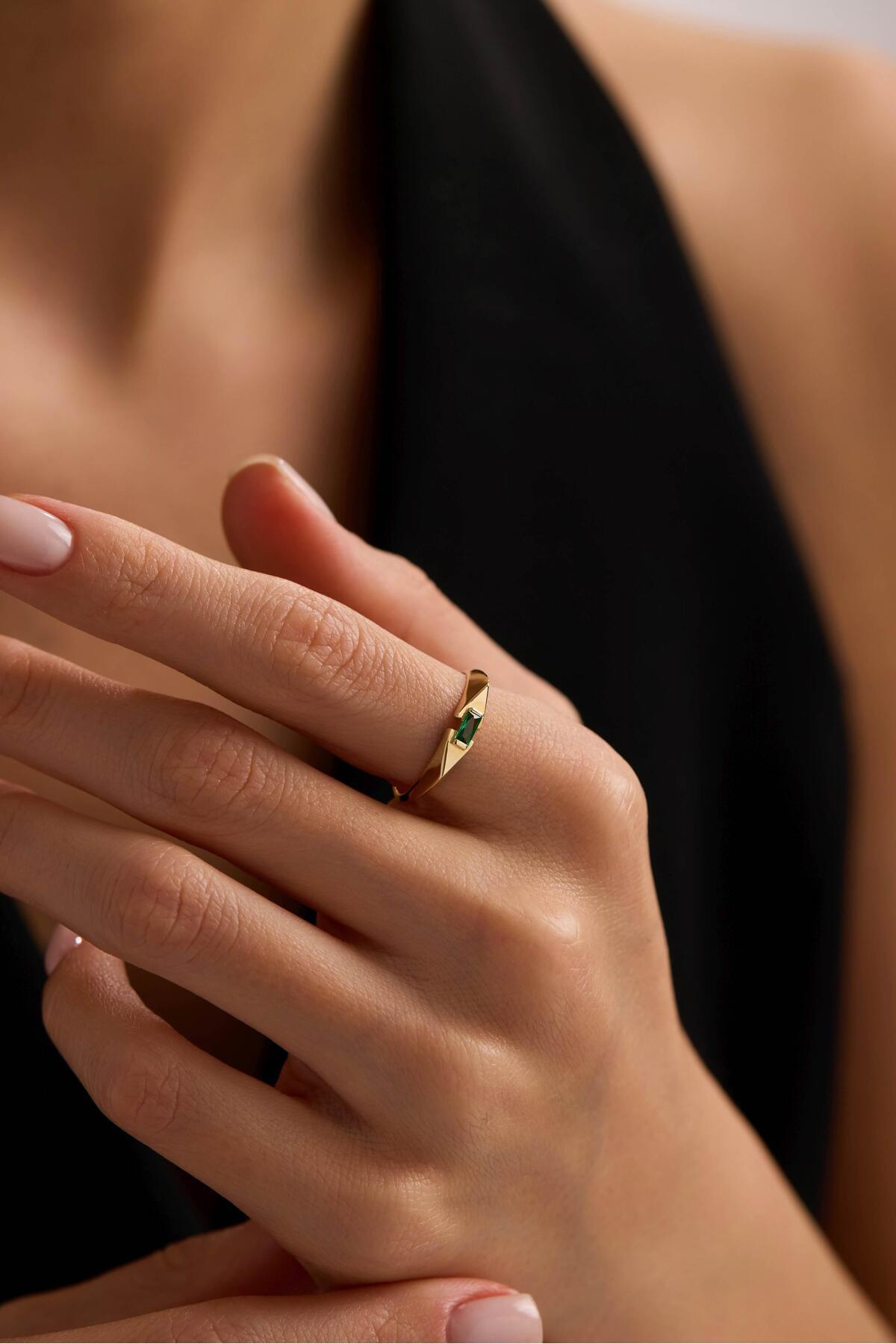 Tufanlar Kuyumculuk 14 Ayar Renkli Taşlı Altın Yüzük