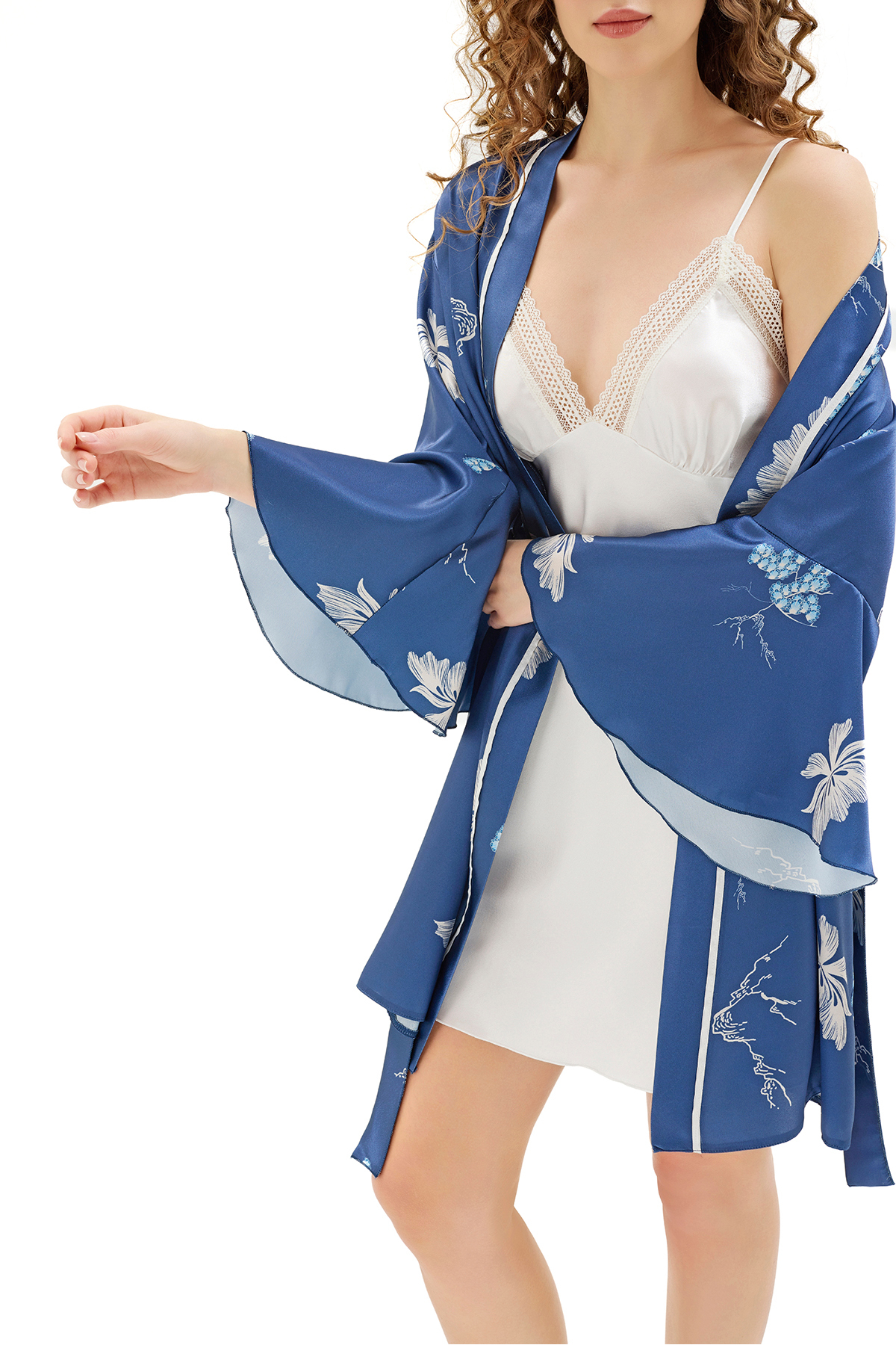 MOONGIRL KADIN SATEN EMPİRME BASKILI SABAHLIK GECELİK TAKIM