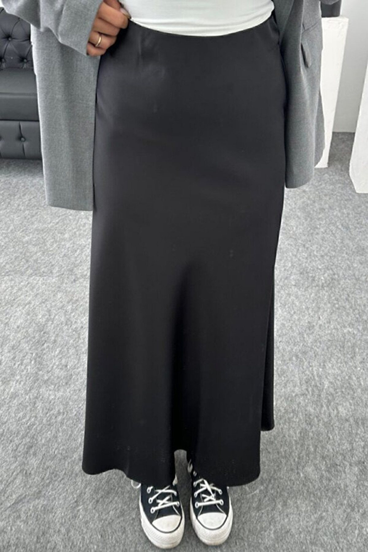 Nika Fashion  Siyah Saten Kumaş Beli Lastikli Uzun Çan Etek 91 Cm - Görsel 2