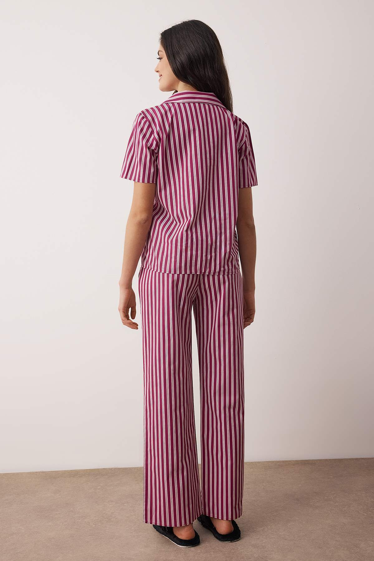 Trendyolmilla  Çok Renkli %100 Pamuklu Çizgili Poplin Dokuma Pijama Takımı THMAW26PT00197 - Görsel 4