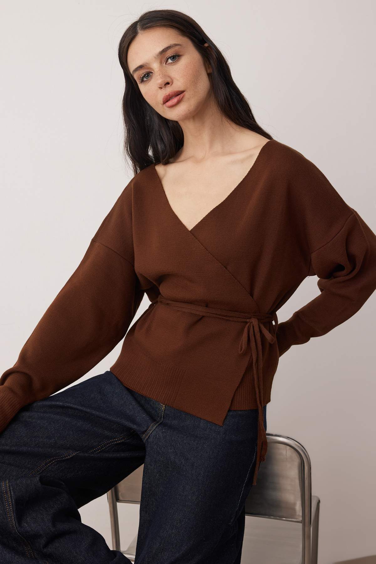 Trendyolmilla  Kahverengi Kruvaze Yaka Triko Hırka TEDAW25HI00025 - Görsel 2