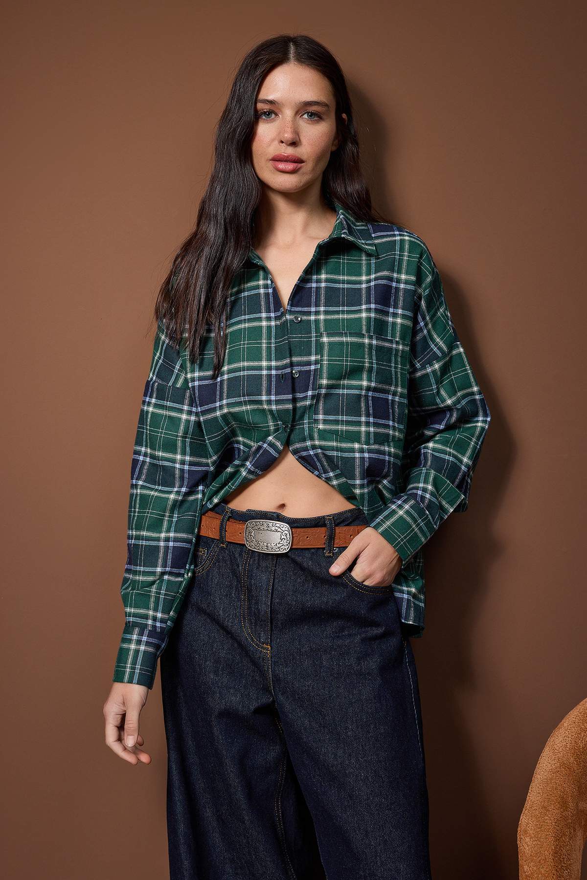 Trendyolmilla  Mavi-Çok Renkli Flanel Ekoseli Oversize/Geniş Kalıp Gömlek TWOAW26GO00132 - Görsel 2