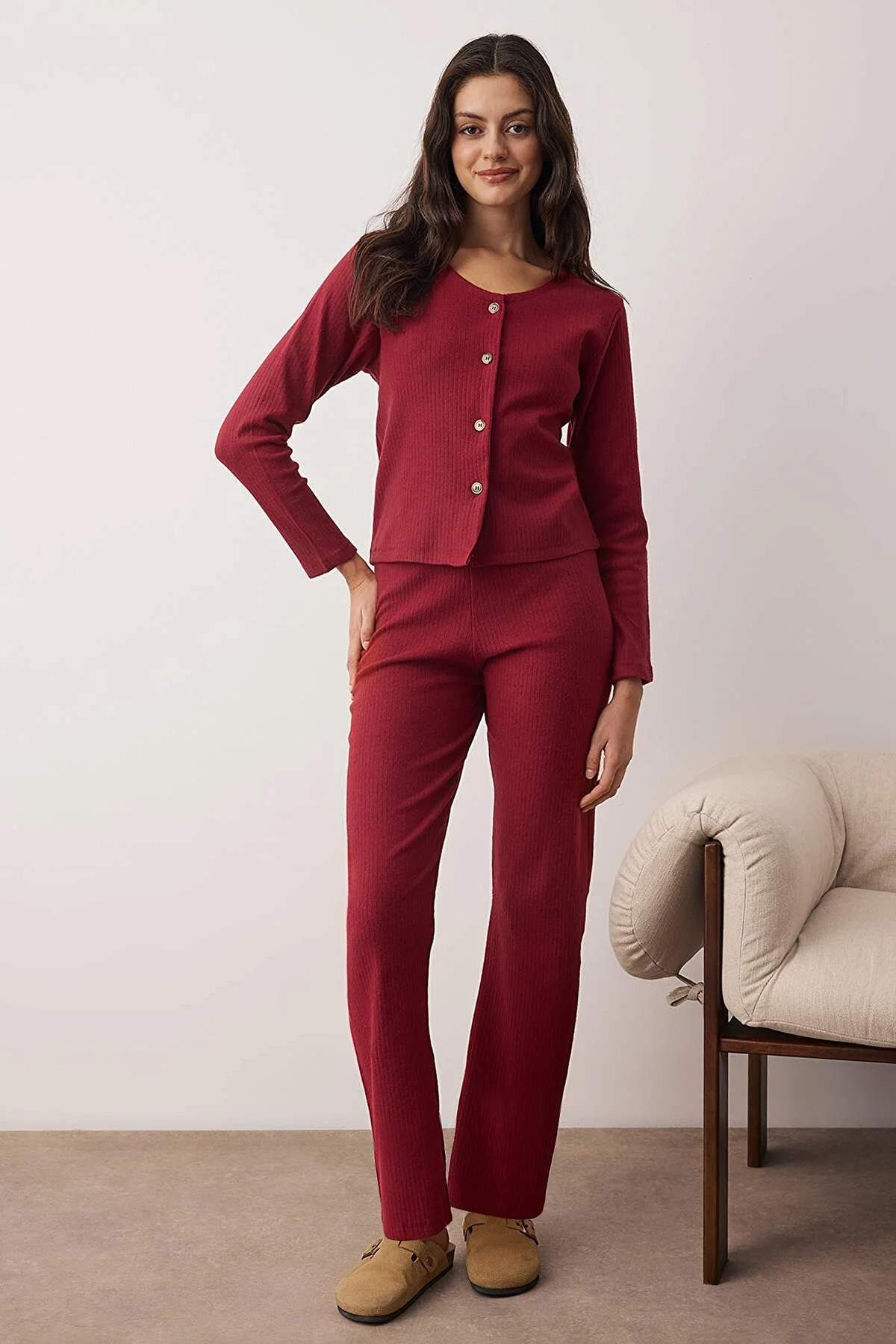Trendyolmilla  Bordo Pamuklu Hırka Fırçalı Yumuşak Tuşe Kışlık Fitilli Örme Pijama Takımı THMAW26PT00216