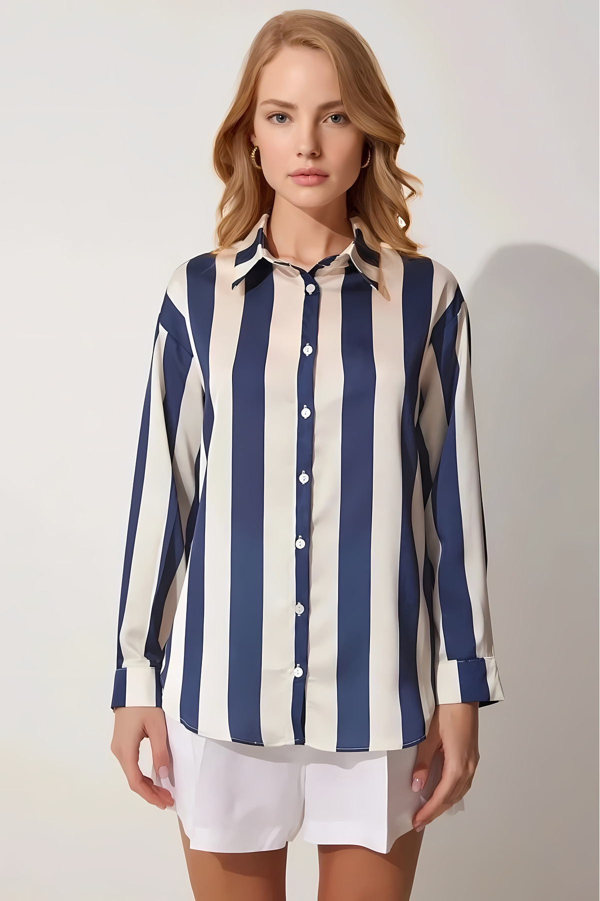 hazelin  Kadın Lacivert Krem Çizgili Saten Gömlek HZL23S-BD1201731 - Görsel 6
