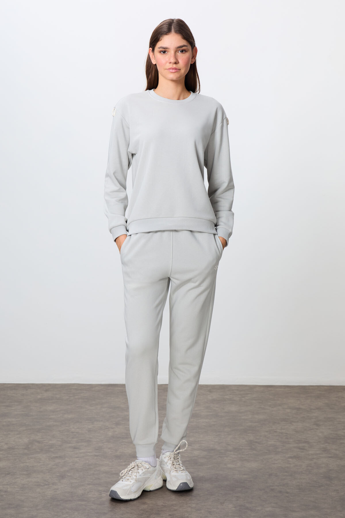 Stone Compact Cotton Thick Smooth Textured O-Neck Oversize Fit Women's Tracksuit - 95341