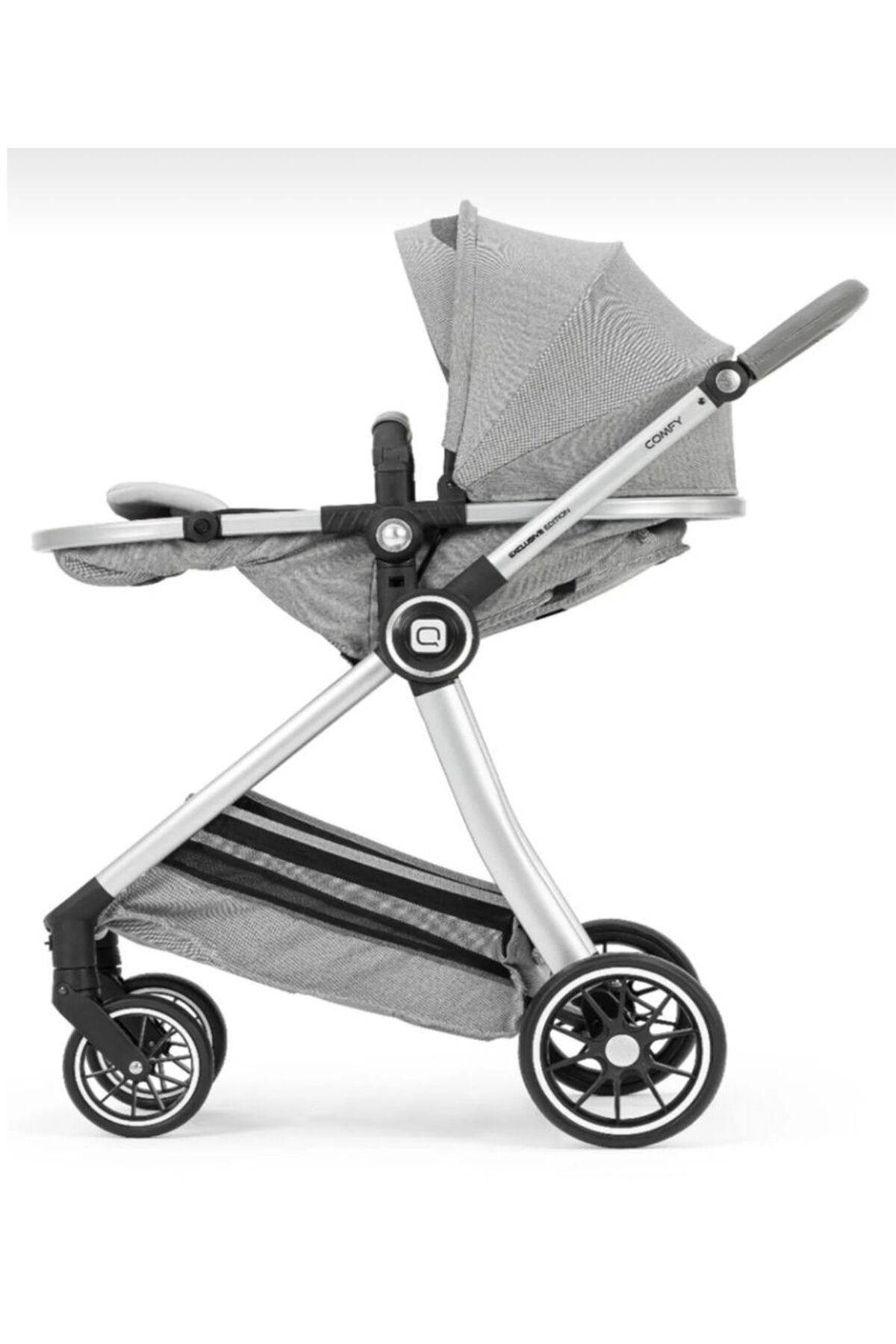 QUARD 4'lü Set / Comfy Life Seyahat Sistem Bebek Arabası / Oto Koltuğu / Bebek Bakım Çantası / Yağmurluk fotoğrafı 5 (önizleme)