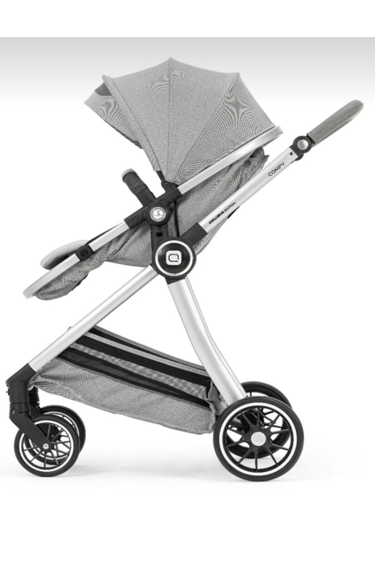 QUARD 4'lü Set / Comfy Life Seyahat Sistem Bebek Arabası / Oto Koltuğu / Bebek Bakım Çantası / Yağmurluk fotoğrafı 2 (önizleme)