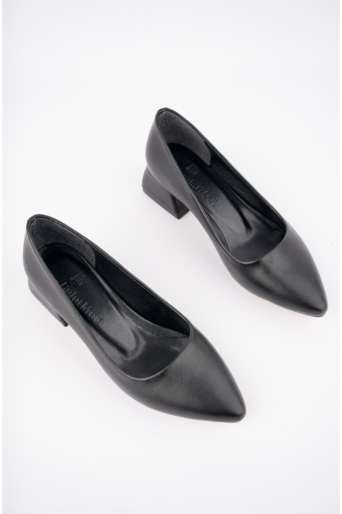 bulutmod  BA04462 Siyah Deri Kadın Sade Büyük Numara Kısa Klasik Topuklu Ayakkabı - Görsel 4