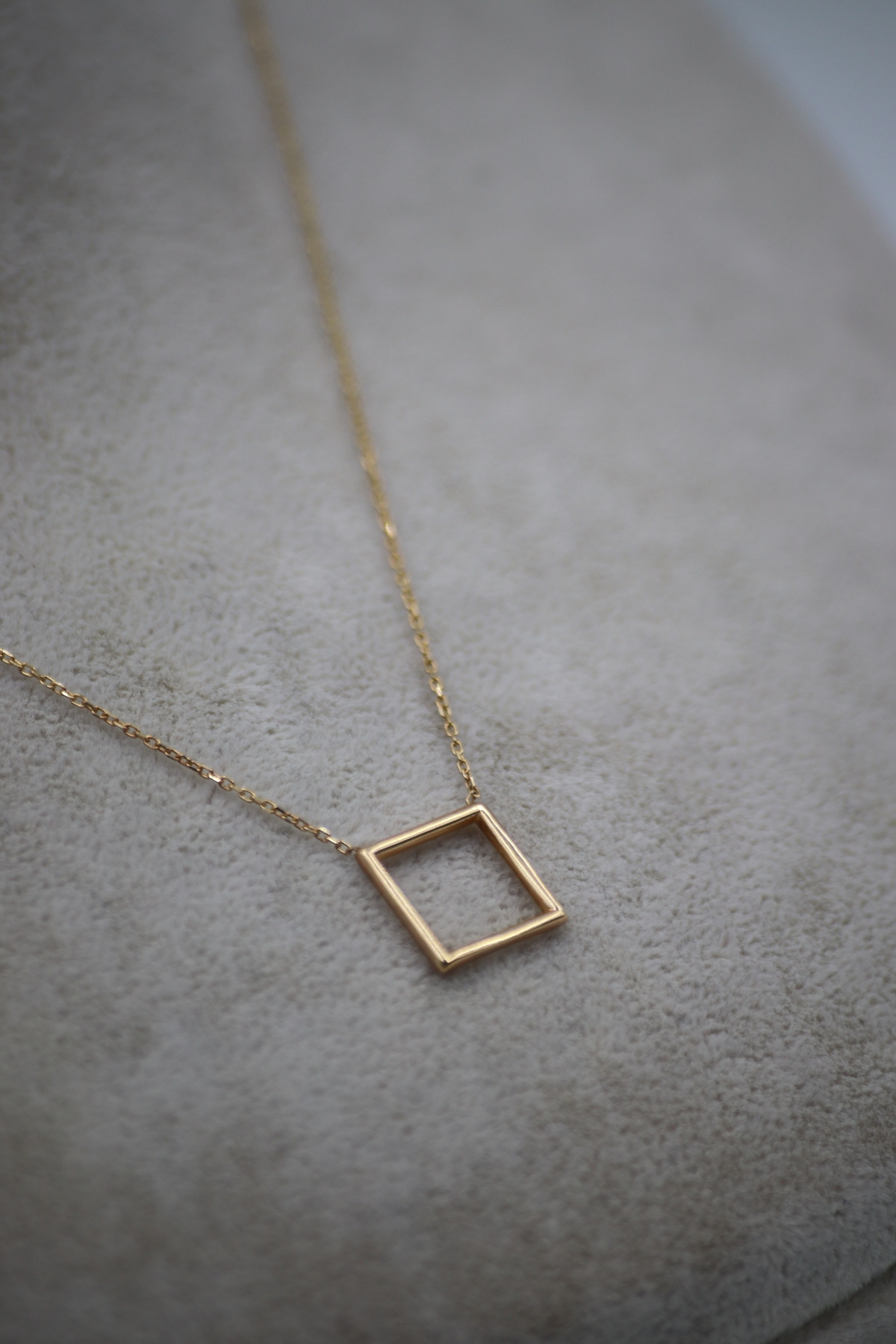 Cevdet 14 Ayar Altın Kolye