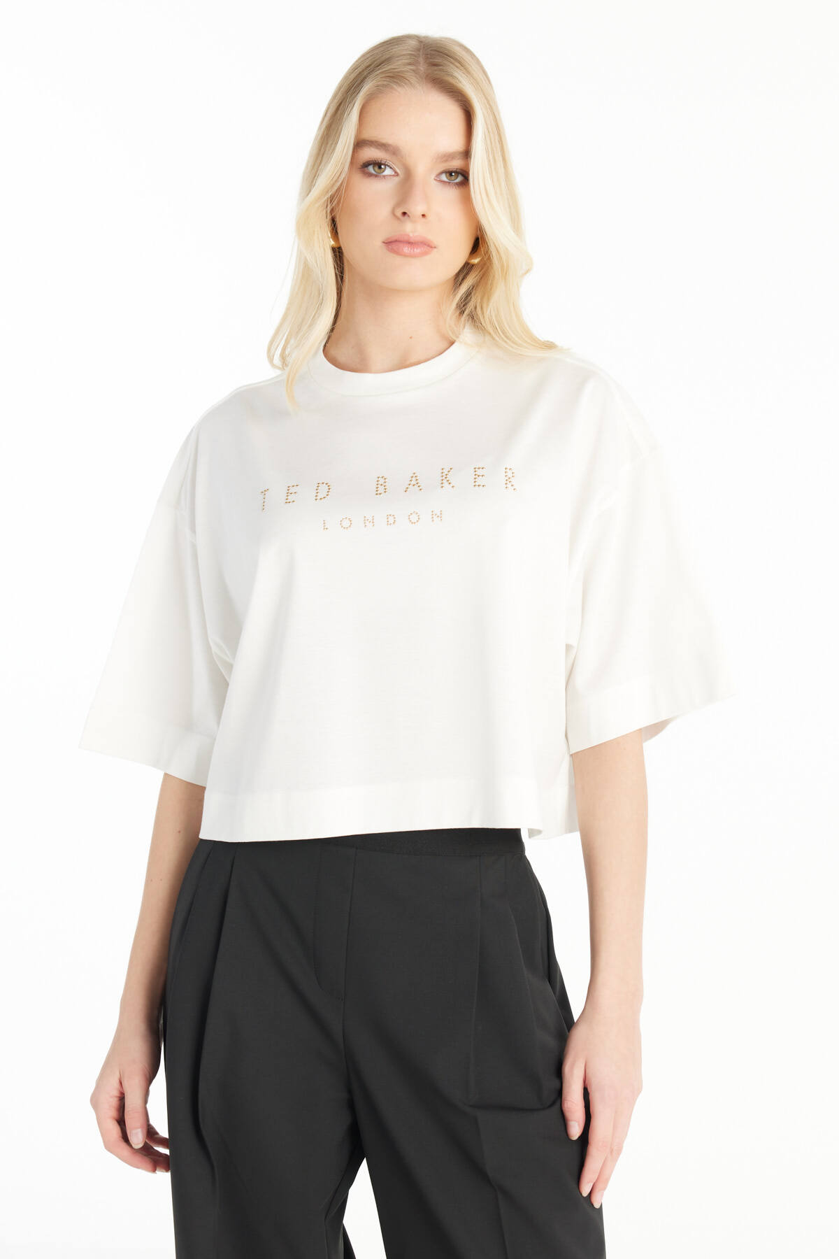 ECRU METAL INSCRIBED BOX FORM T-SHIRT