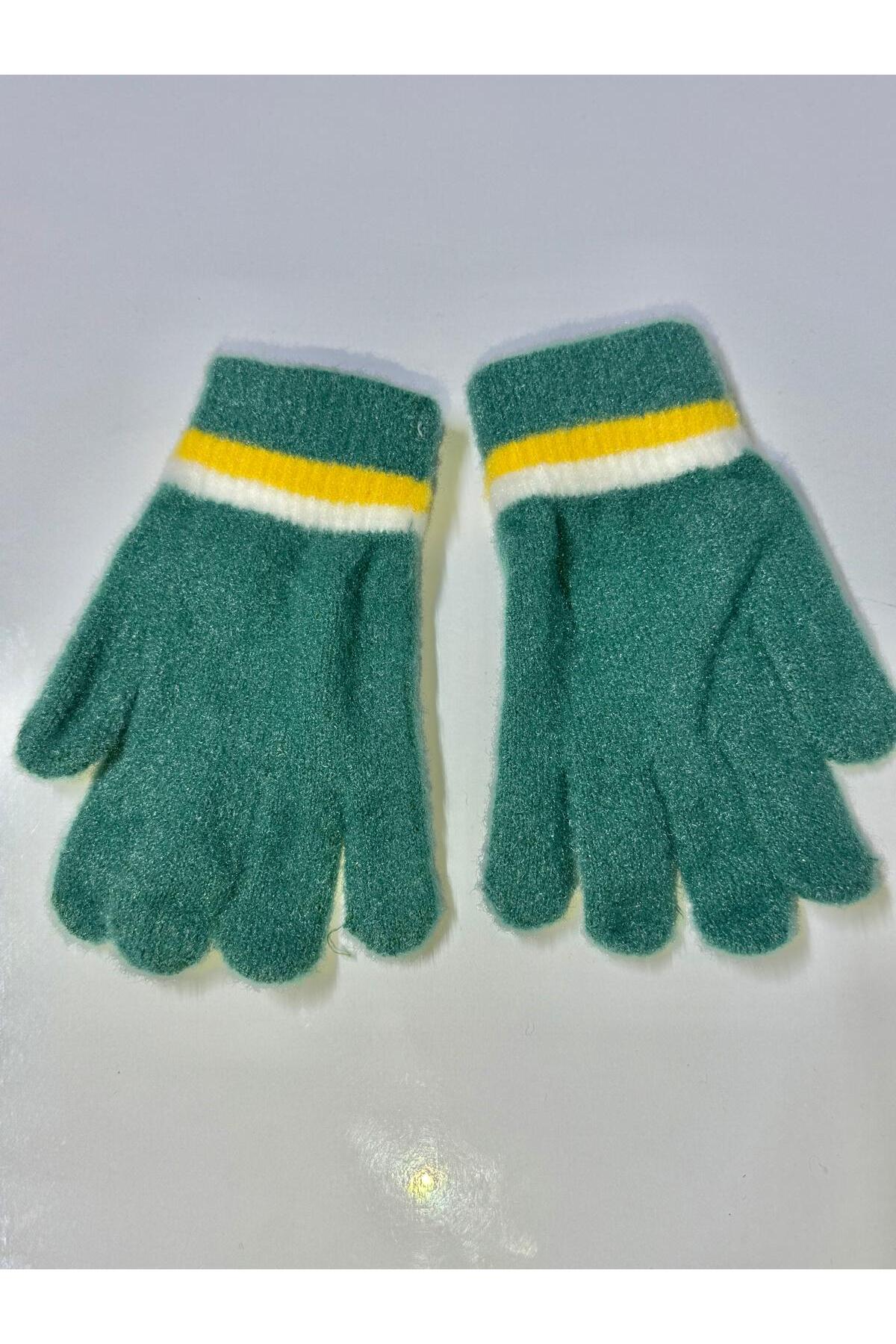 JHTshop kız çocuk Örme Jakarlı Sıcak Beş Parmak Eldiven Sevimli kucaklama Ayı nakışlı 4-8 yaş fotoğrafı 3 (önizleme)