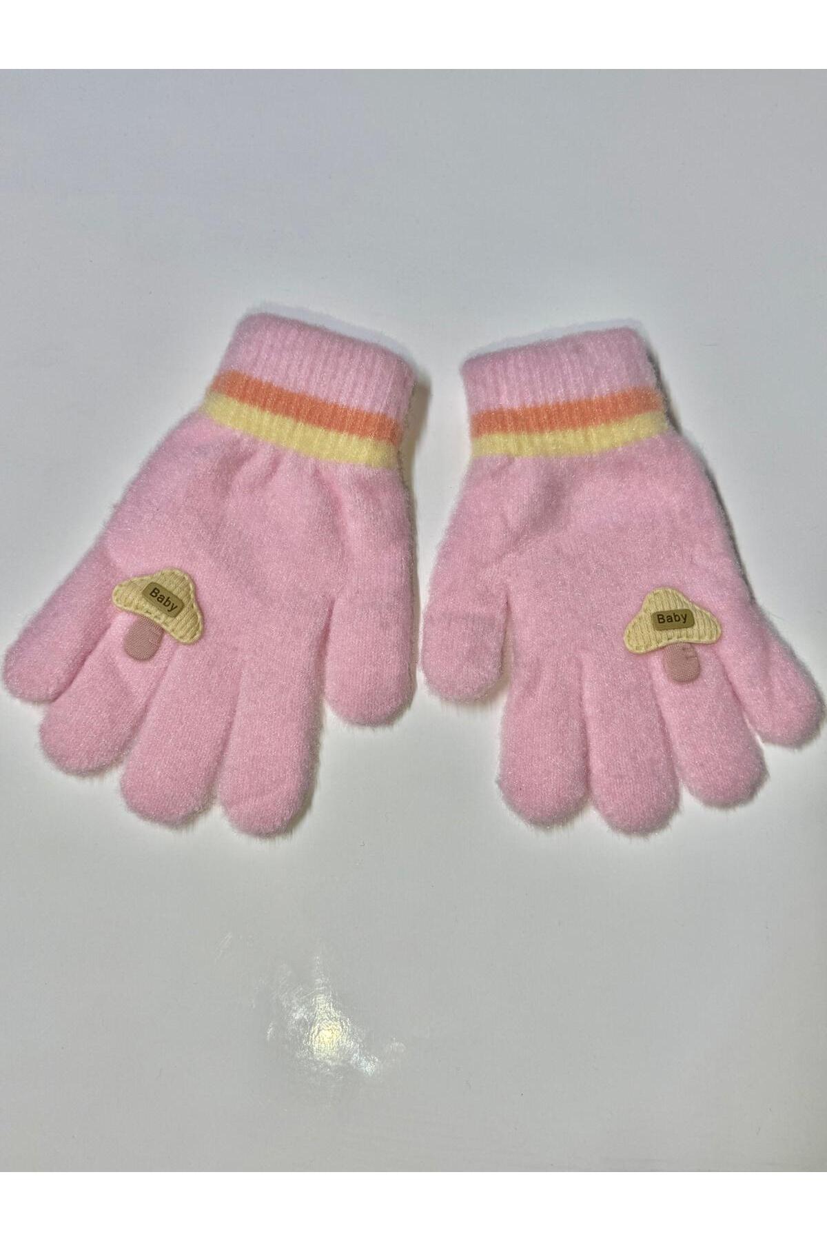 JHTshop kız çocuk Örme Jakarlı Sıcak Beş Parmak Eldiven Sevimli kucaklama Ayı nakışlı 4-8 yaş fotoğrafı 2 (önizleme)