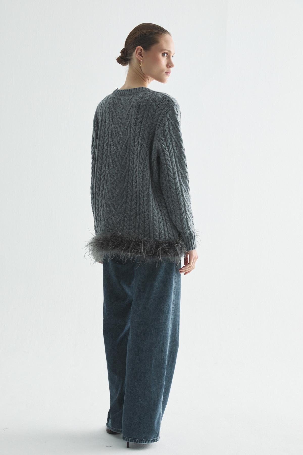 Zeyyen Glowy Feather Etek Ucu Tüylü Tirko Kazak Antrasit görsel 4