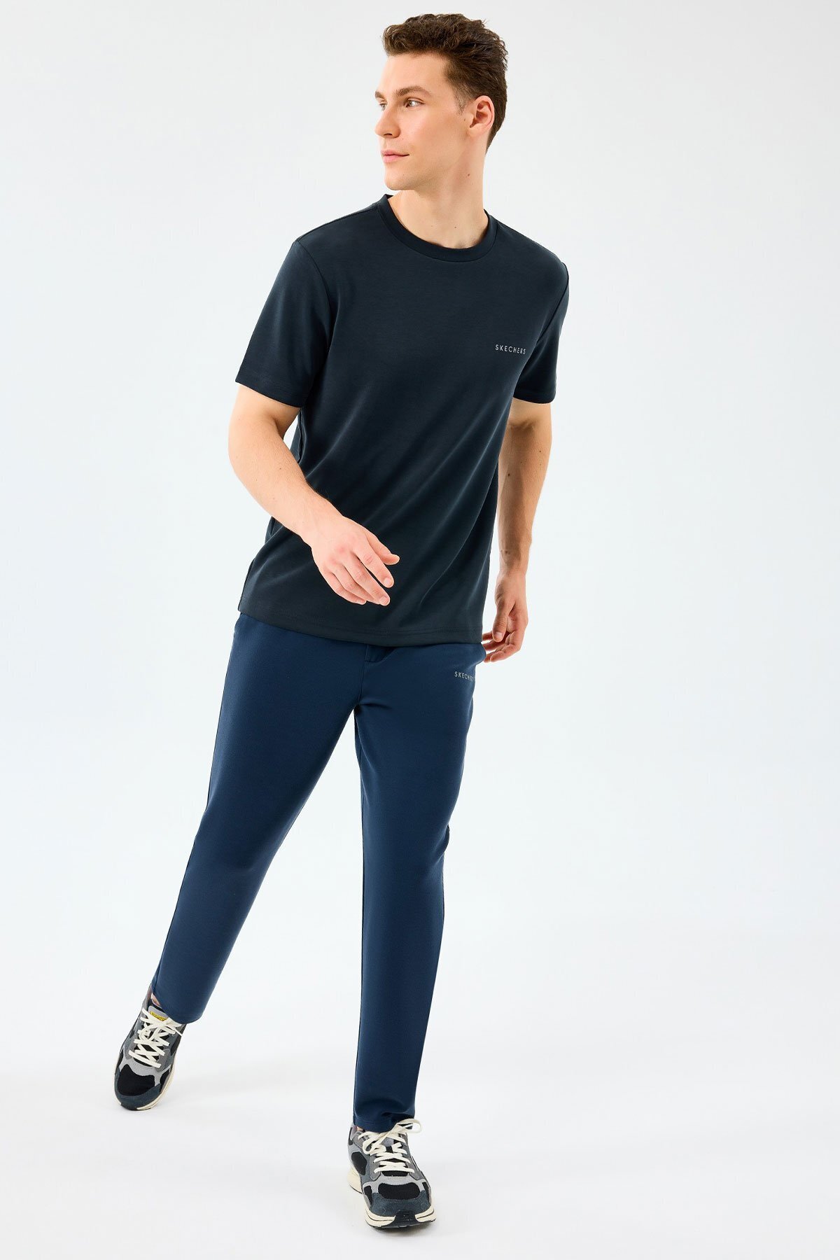 شلوار گرمکنمردانهSKECHERSآبی سرمه‌ای