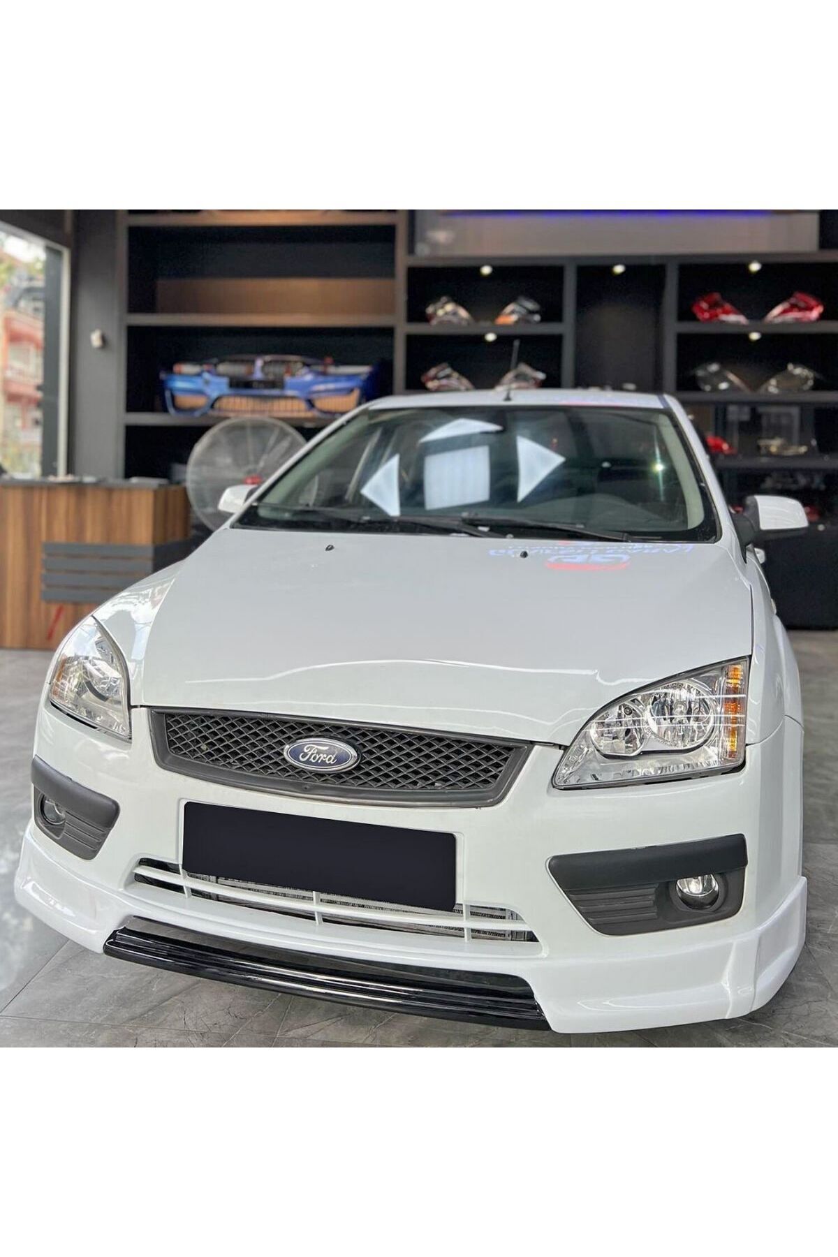 Ford Focus 2 Sedan Body Kit Seti plastik