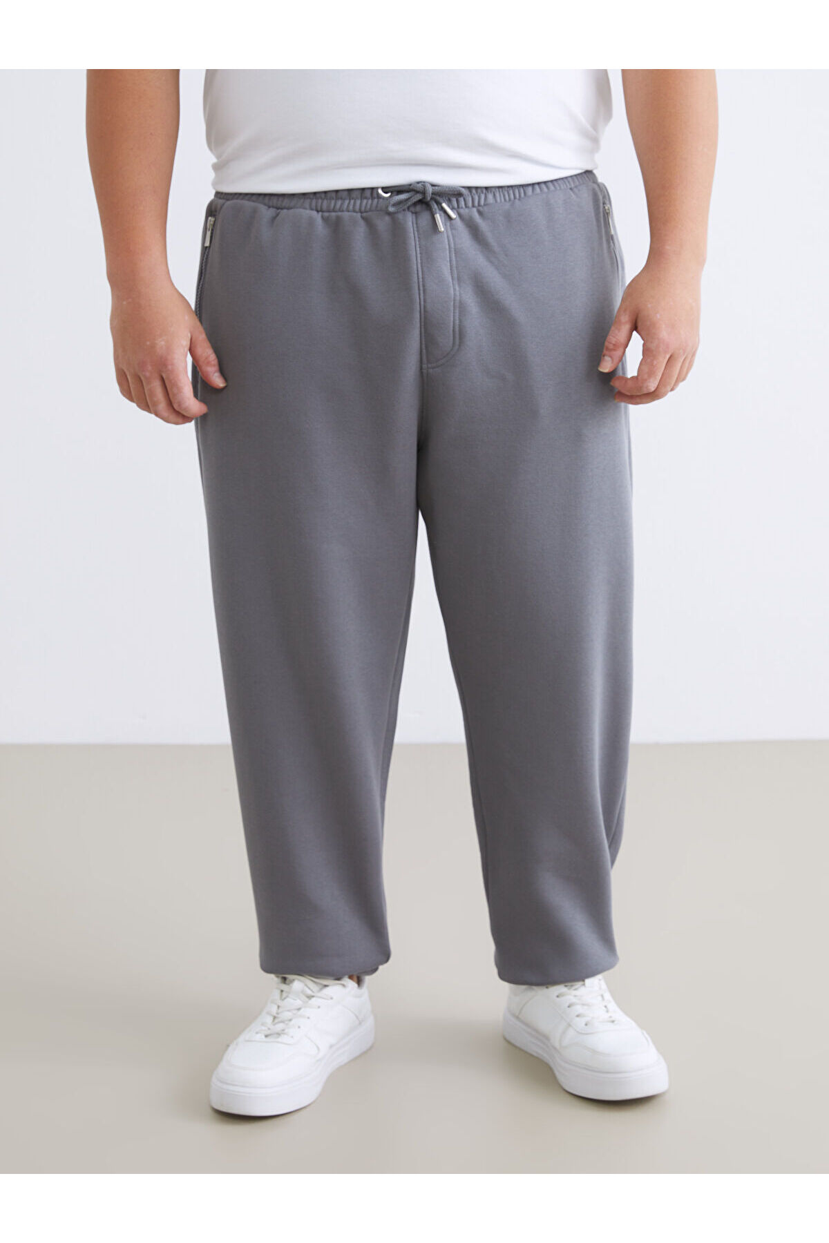 LC Waikiki RMZ GİYİM SEZON FIRSATLARI Gri Büyük Beden Erkek Jogger Eşofman Altı görsel 2