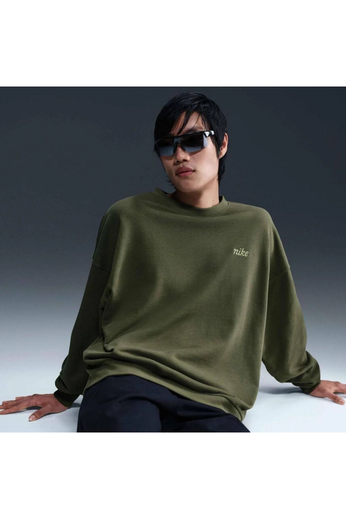 Nike Sportswear Club Oversize Kesim Erkek Sweatshirt görsel 6