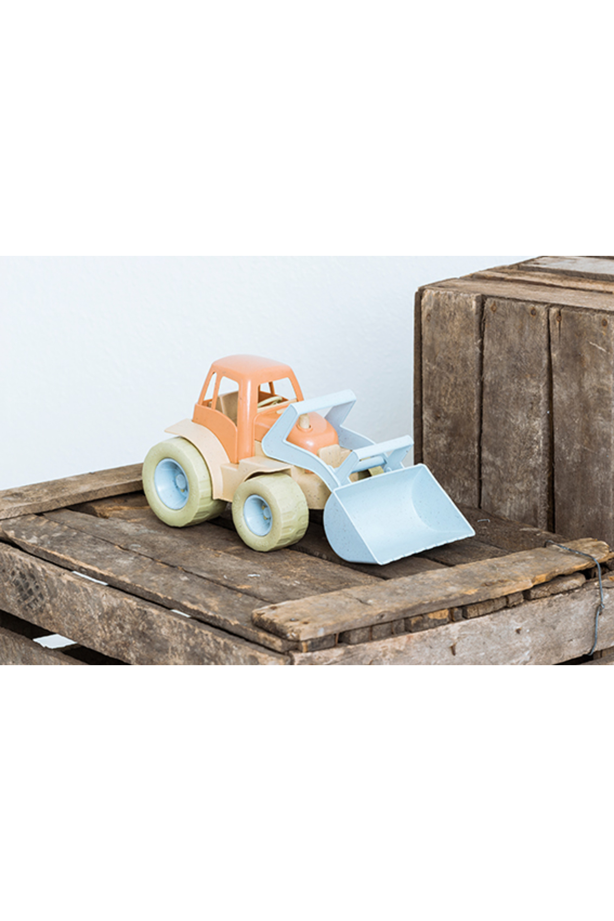 تراکتور اسباب‌بازی زیست‌پلاستیکی