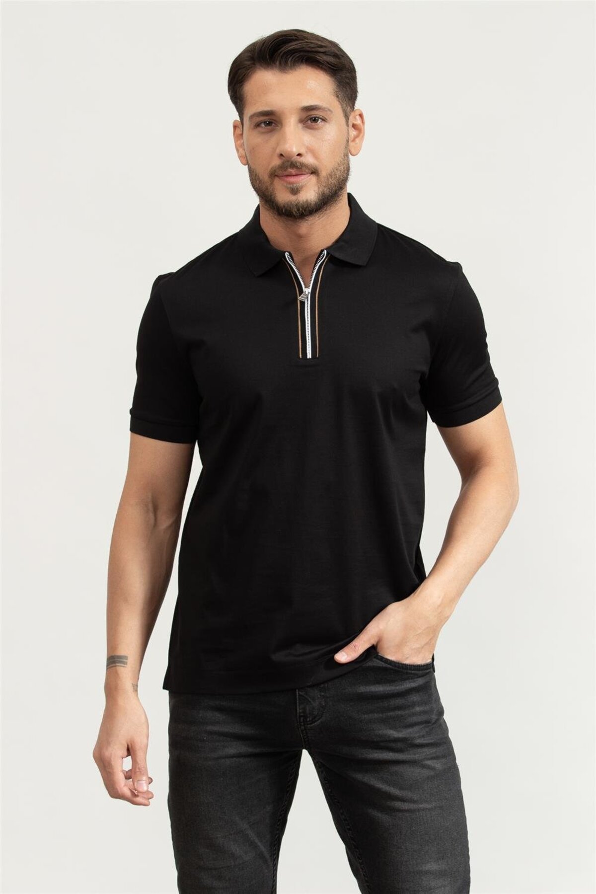 باس تی‌شرت یقه گرد مردانه H-Paras