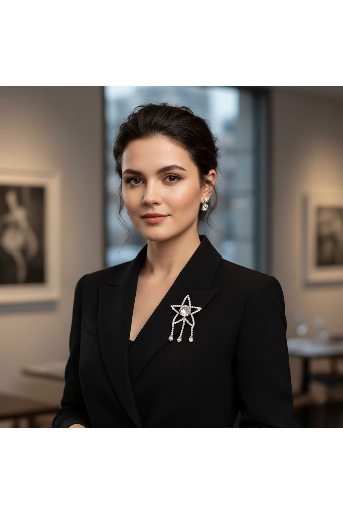 Kristal Taşlı Saçaklı Yıldız Broş Gümüş Kaplama Broş